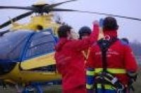 Letečtí záchranáři MSK cvičili na hlučínské štěrkovně speciální činnosti