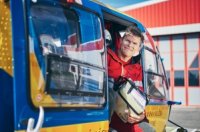 Záchranka v Hradci zavádí novinku, už ve vrtulníku dá raněným plnou krev