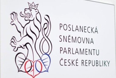 PS PČR včera schválila novelu zákona č. 96/2004 Sb. o NLZP, záchranáři budou moci splnit povinnou praxi i na ZZS