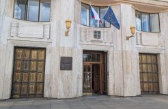 Stárnutí populace a stárnutí zdravotníků - záchrana ve 4 bodech