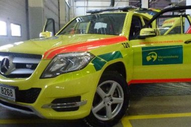 Arogantní řidič v Ostravě blokoval sanitku. Nepochopitelné chování ukazuje video