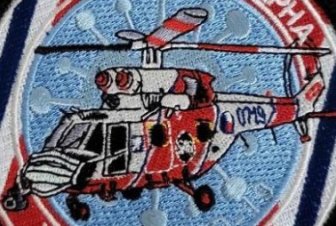 Pilot záchranky popisuje boj o vteřiny: Pastí mohou být dráty i popelnice