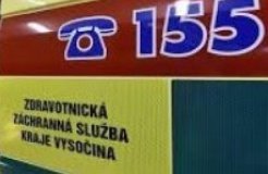 Roky si na ně stěžovali. Kraj vymění záchranářům „zamrzávající“ defibrilátory