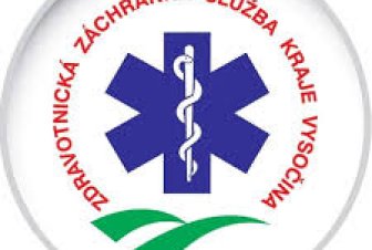 Lékař kritizoval záchranku, dostal okamžitou výpověď. Soud ji zneplatnil